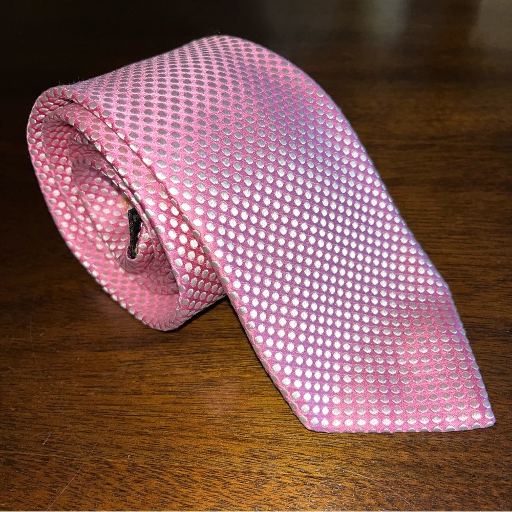 Countess Mara Elegant Luxurious Pink White Polka Dot Silk Necktie